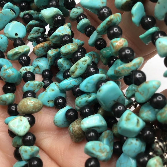 🌺SOLD Vintage Turquoise & Onyx Necklace - Picture 15 of 15